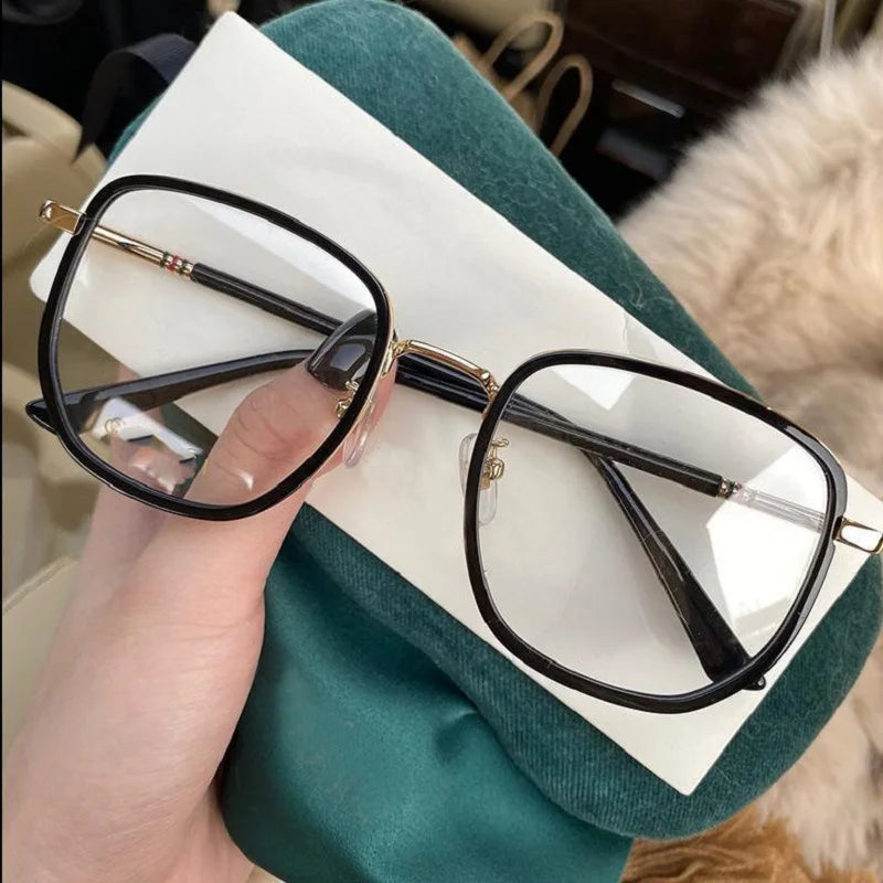 Amber Light – Blaulichtfilter Brille Damen
