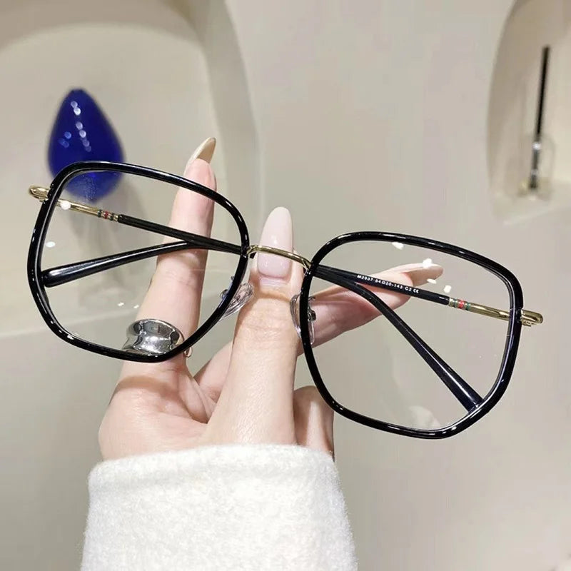 Amber Light – Blaulichtfilter Brille Damen